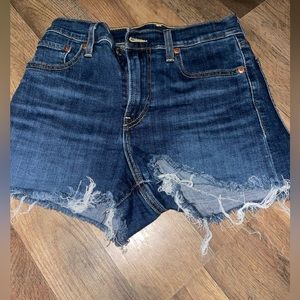 levi’s jean shorts size 26